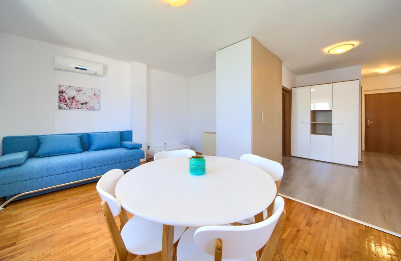 Apartments Dundo 니바이스 외부 사진