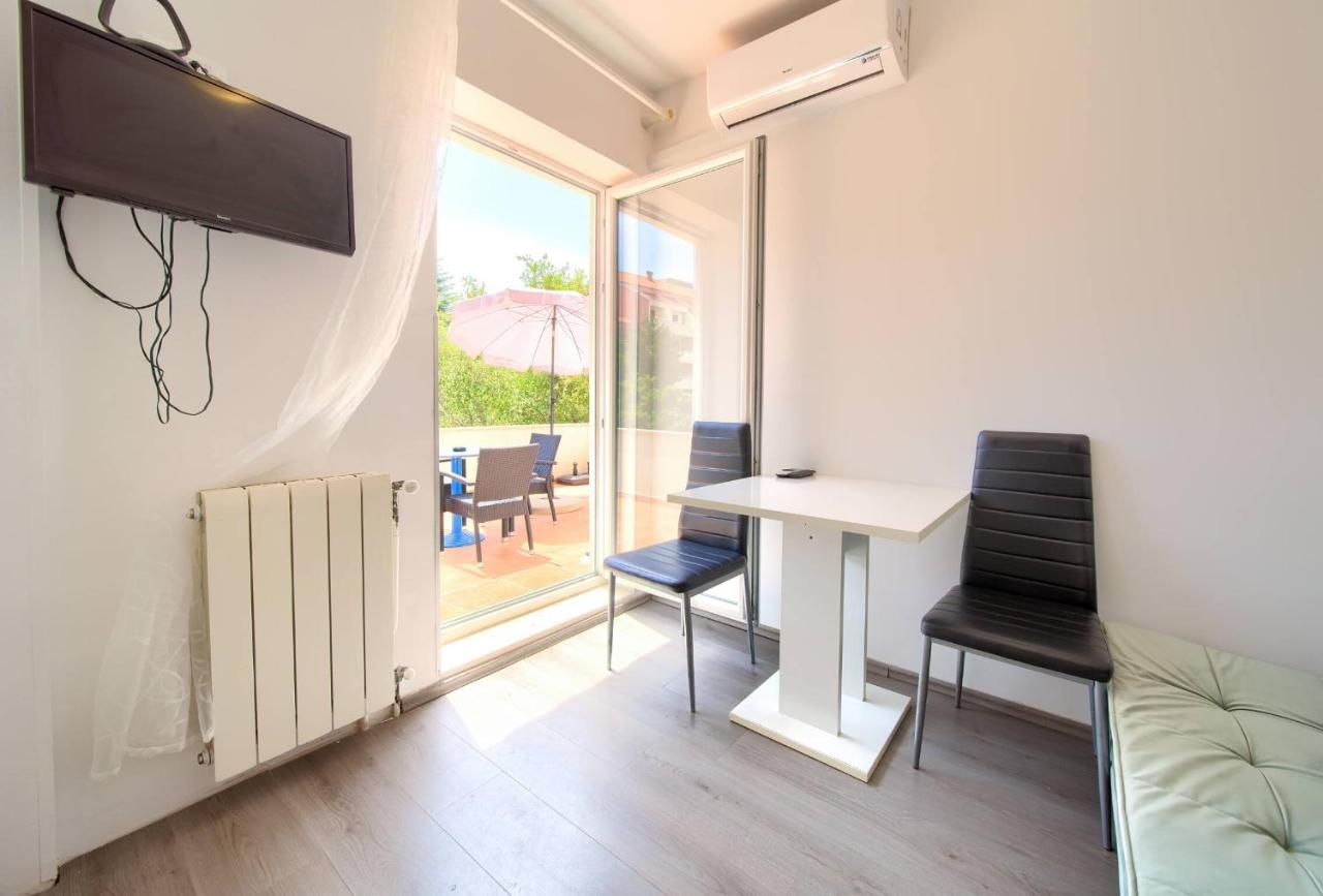 Apartments Dundo 니바이스 외부 사진